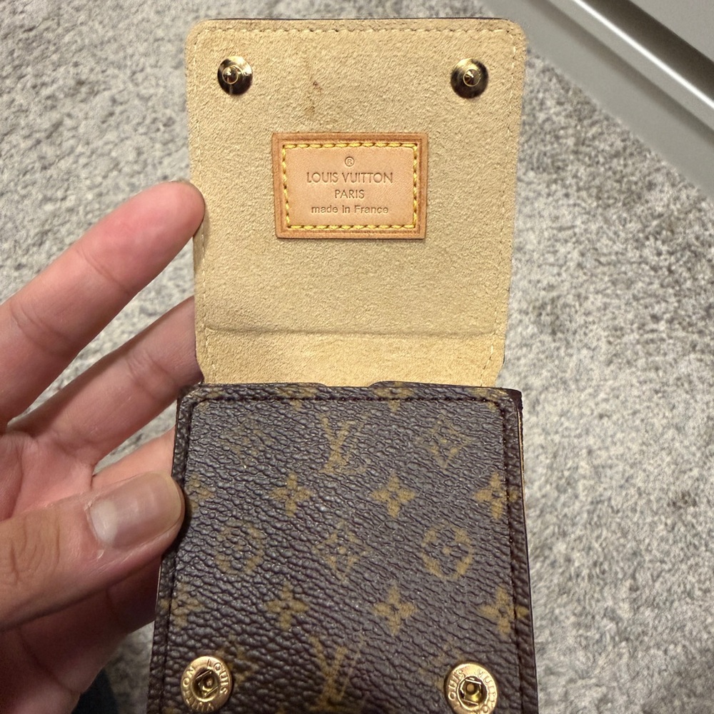 Louis Vuitton Monogram Key Holder in Brown and Gold - Picture 3 of 8